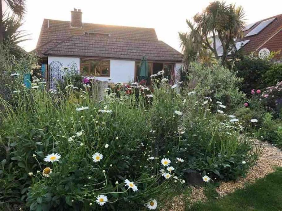 Villa Sadlesea West Wittering Exterior foto