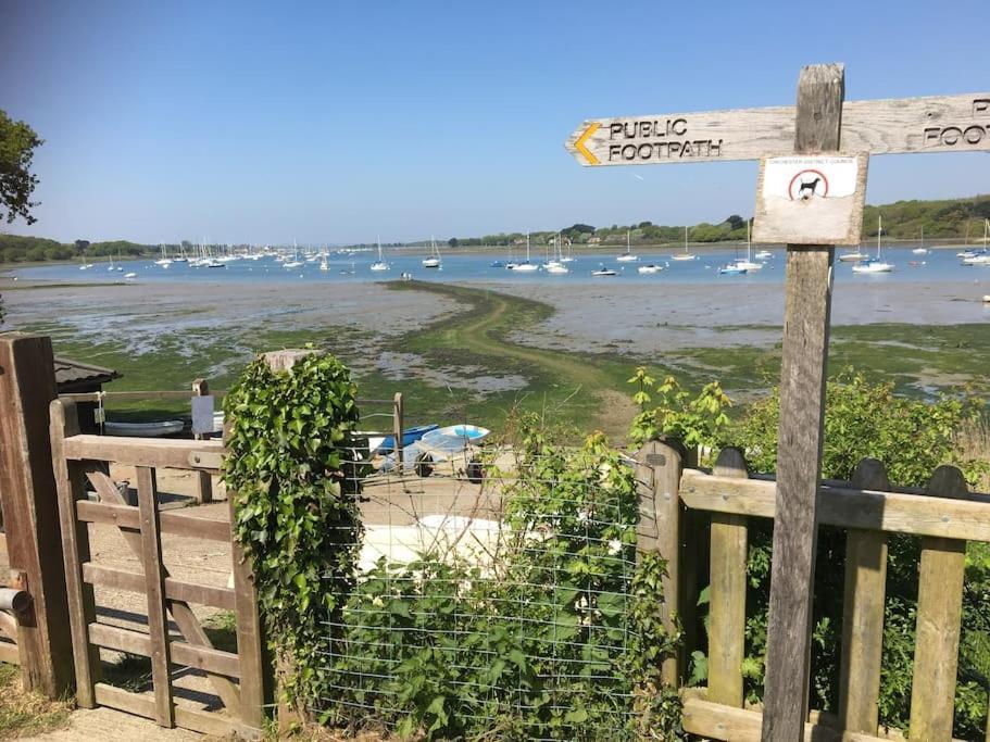 Villa Sadlesea West Wittering Exterior foto